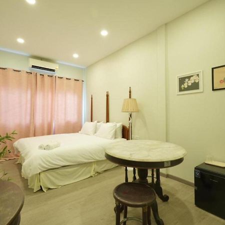 Hidden Dragon Yaowarat Road X Apartment Bangkok Ngoại thất bức ảnh