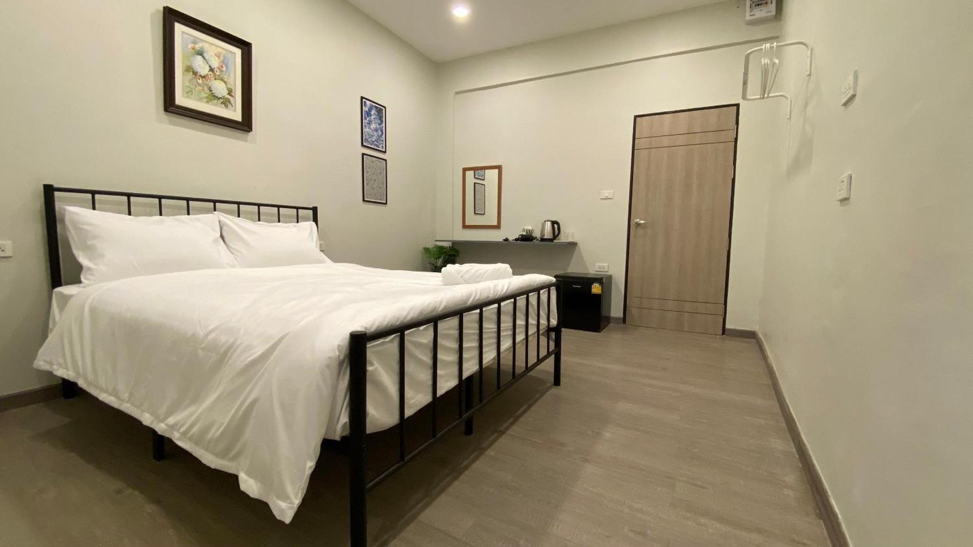 Hidden Dragon Yaowarat Road X Apartment Bangkok Ngoại thất bức ảnh